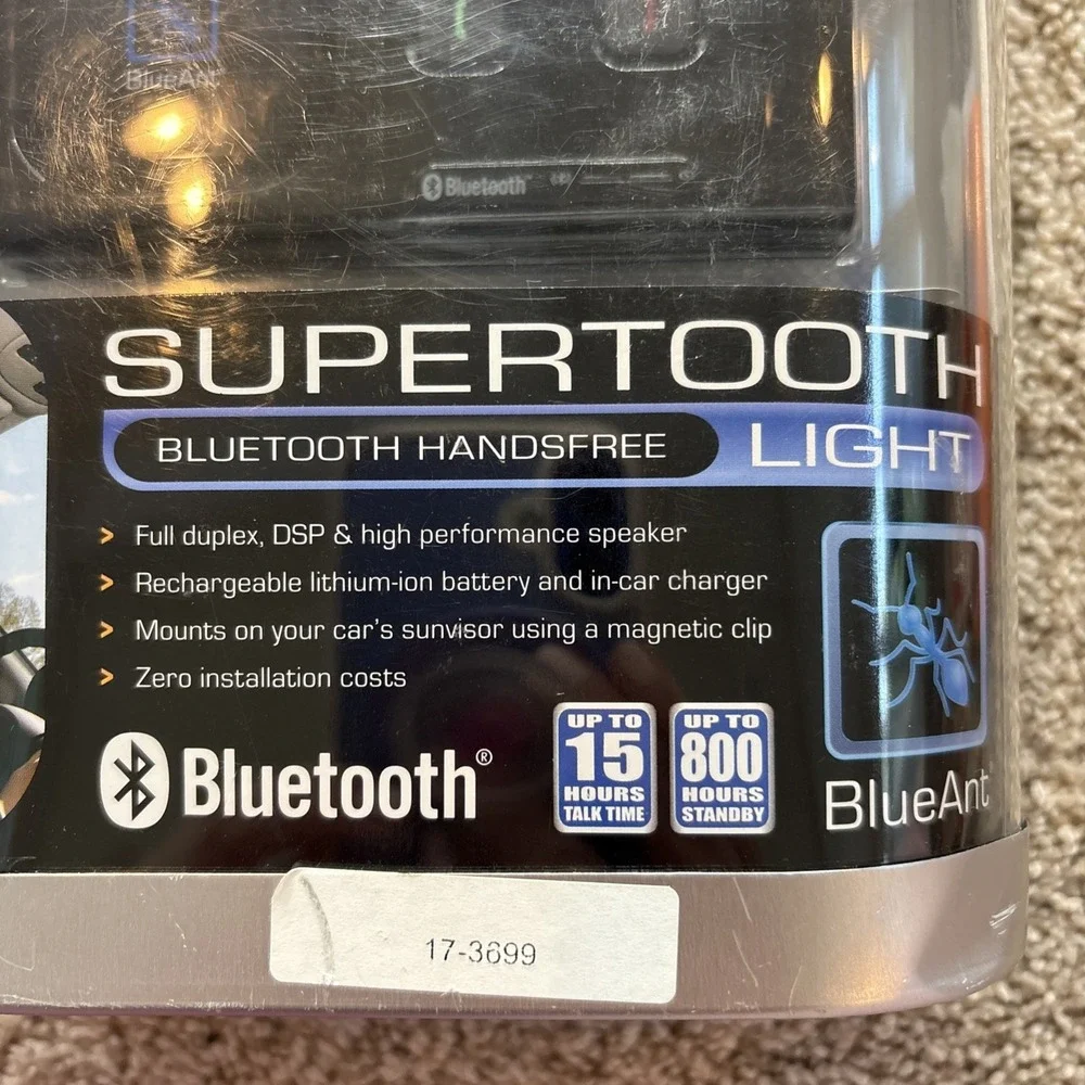 BLUE ANT‎ Supertooth Bluetooth Handsfree Light Car N15417 NEW